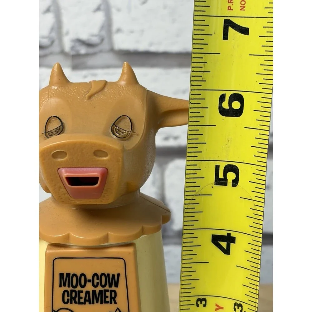 Vintage Moo Cow Creamer Whirley Industries Warren Penn USA - cow creamer - New